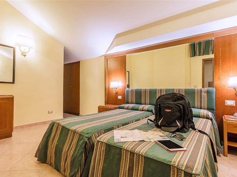 Raeli Floridia 3* Roma