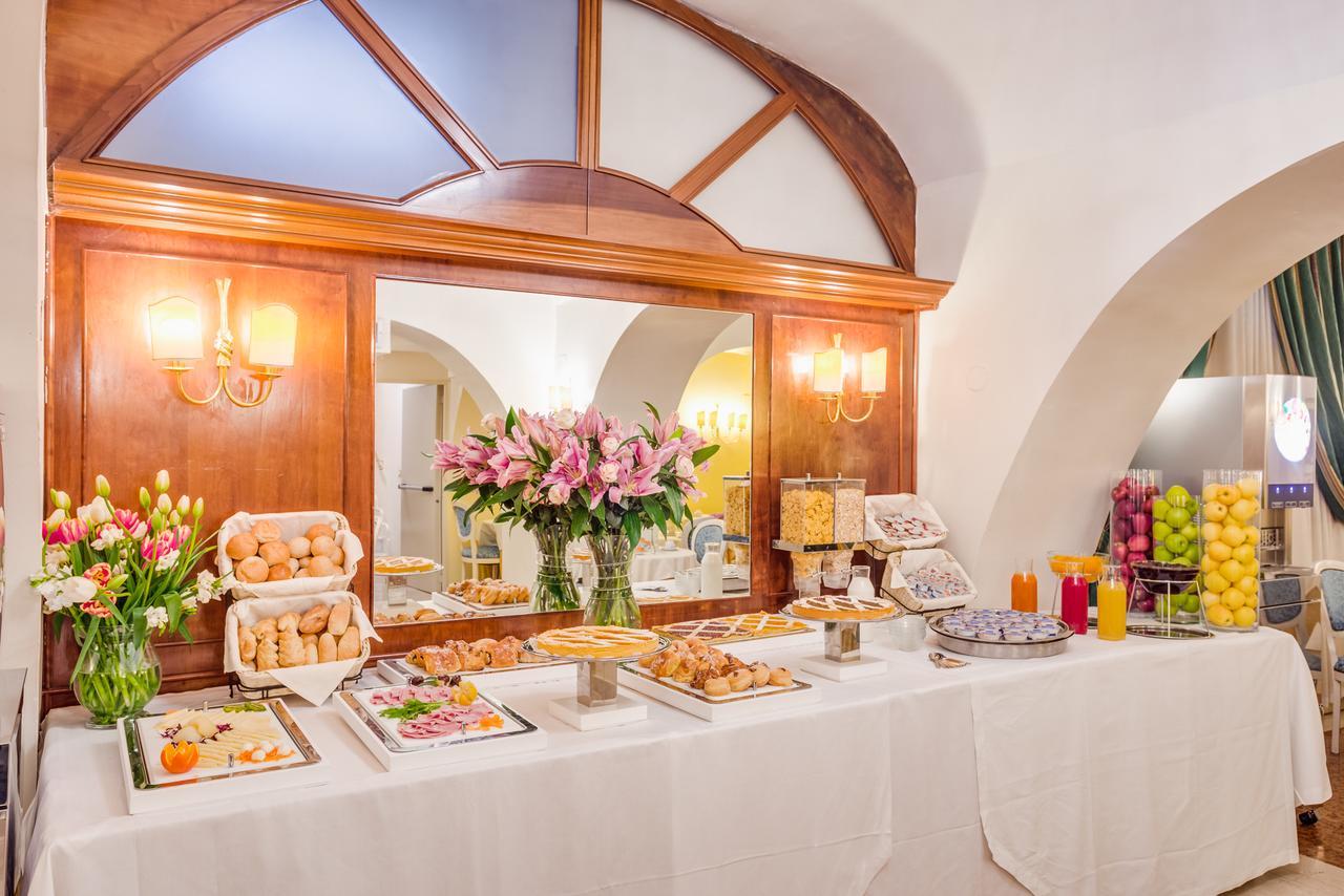 Hotel Raeli Floridia Rom